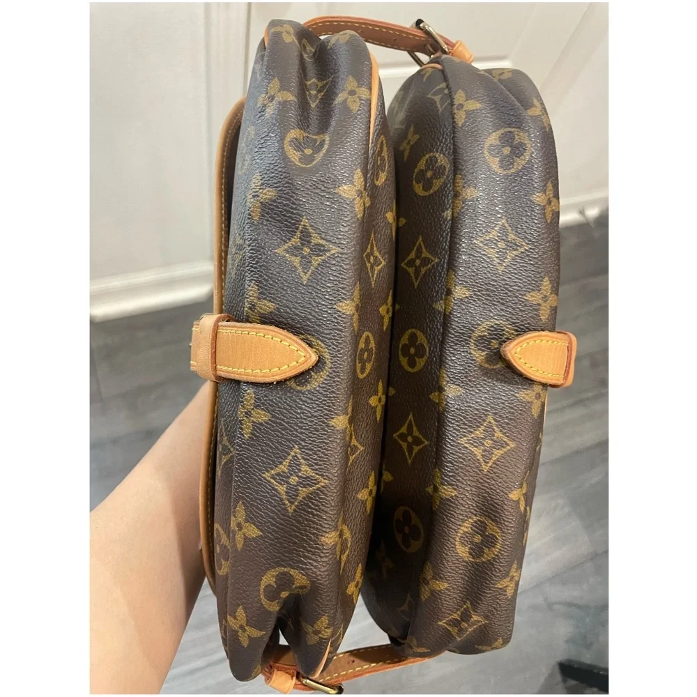 Authentic LV Louis Vuitton Saumur 30 Monogram Canvas Shoulder Crossbody Bag - Picture 3 of 15